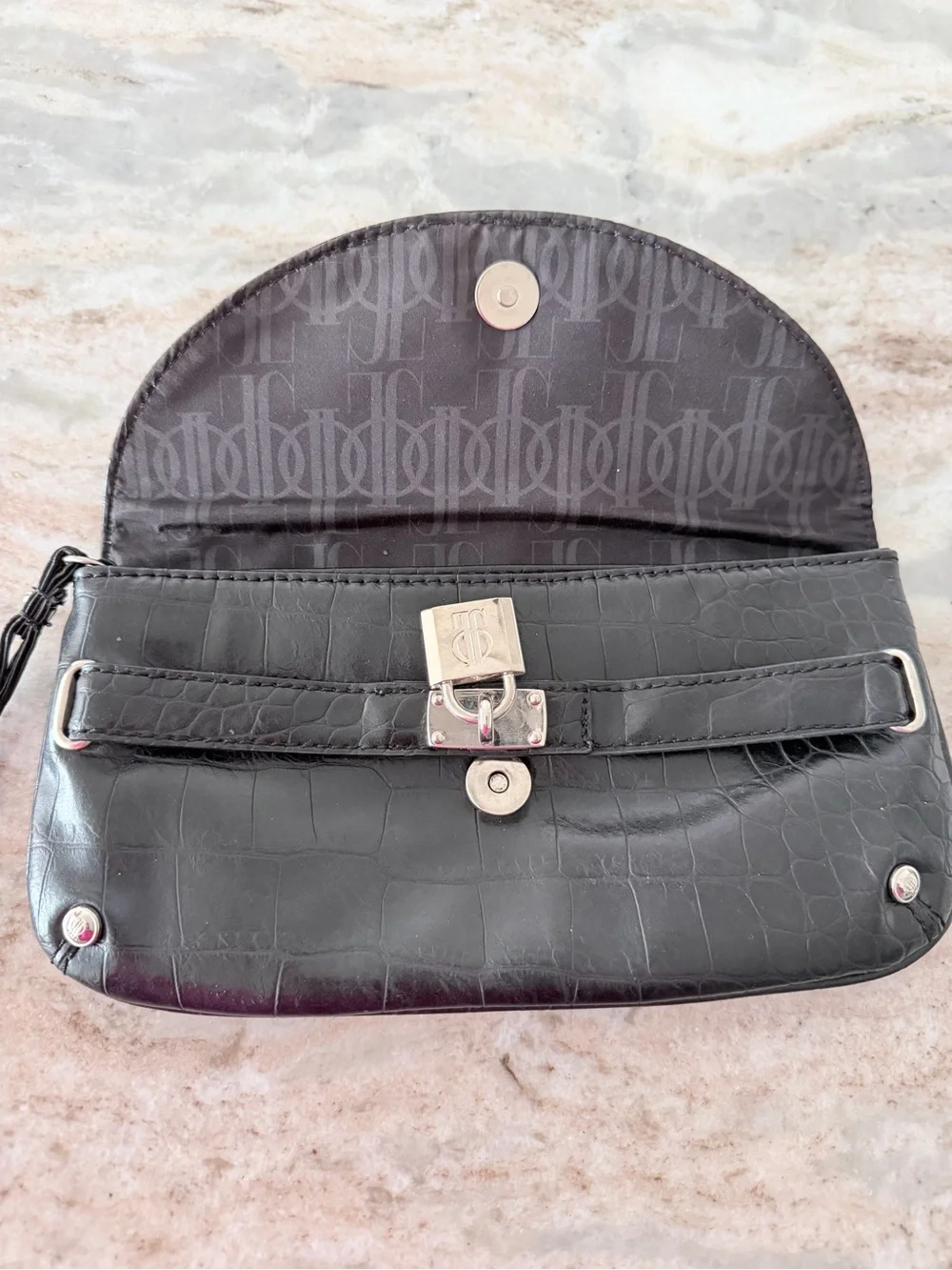 J Lo sleek black